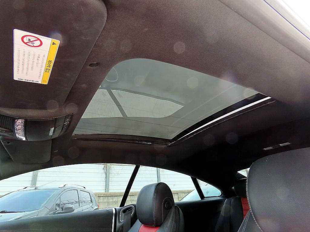 벤츠 E 클래스 E-클래스 W213 E220d 쿠페 이미지 17