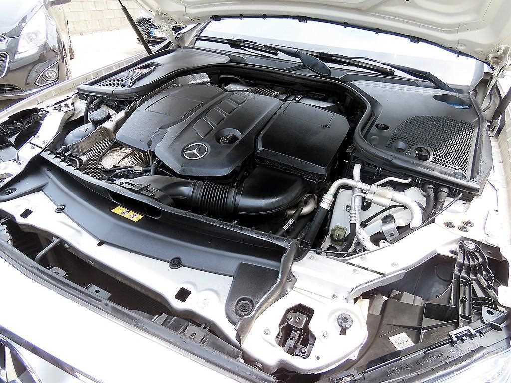 벤츠 E 클래스 E-클래스 W213 E220d 쿠페 이미지 18