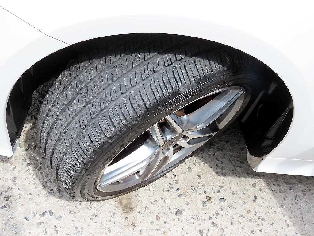 벤츠 E 클래스 E-클래스 W213 E220d 쿠페 이미지 19