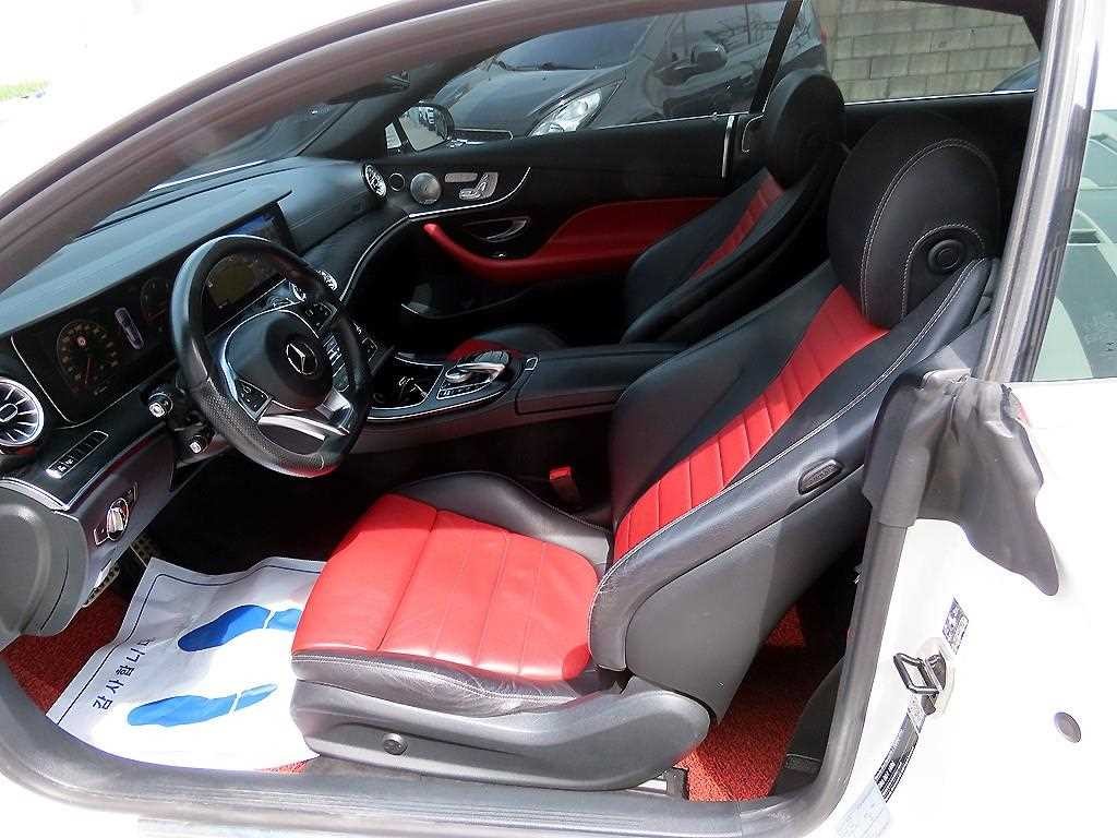 벤츠 E 클래스 E-클래스 W213 E220d 쿠페 이미지 5