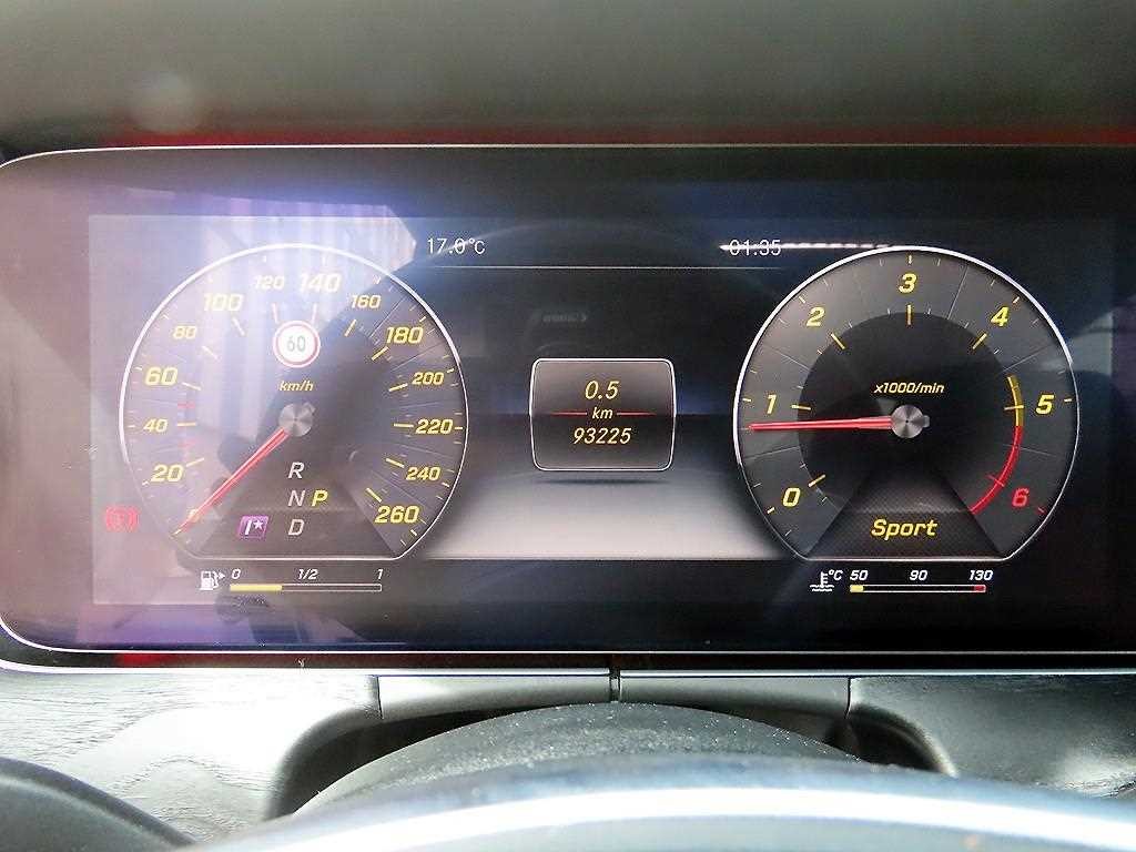 벤츠 E 클래스 E-클래스 W213 E220d 쿠페 이미지 9