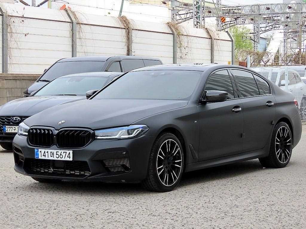 BMW 5시리즈 5시리즈 (G30) 530i xDrive M 스포츠 플러스 이미지 2