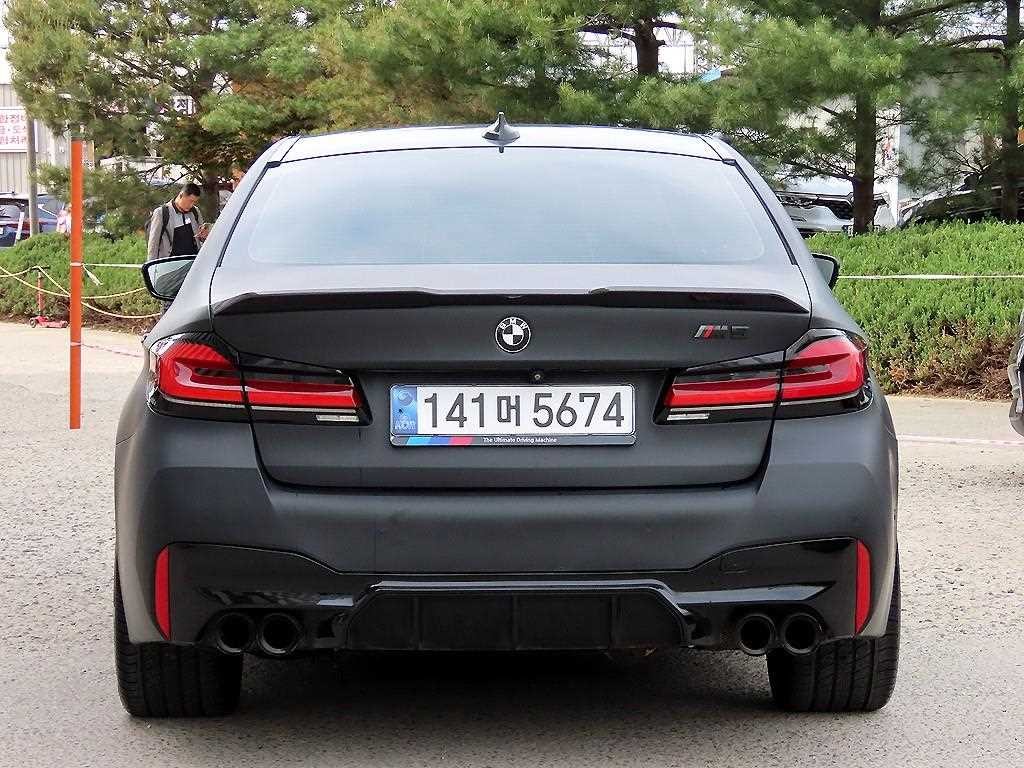 BMW 5시리즈 5시리즈 (G30) 530i xDrive M 스포츠 플러스 이미지 4