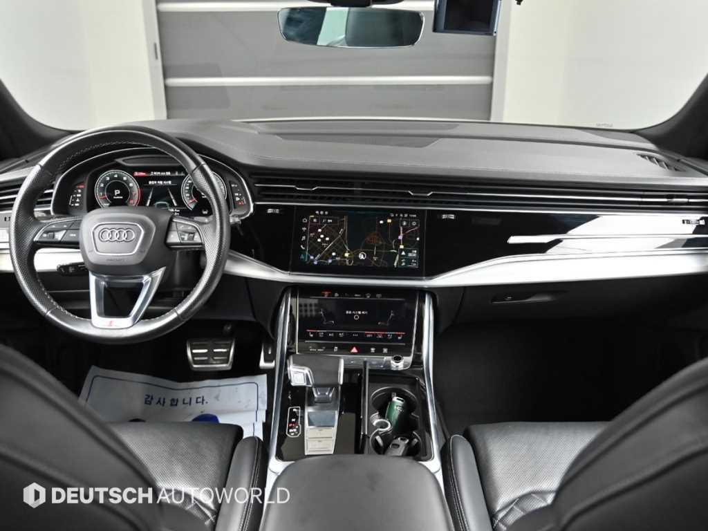 아우디 Q8 55 TFSI 콰트로 프리미엄 이미지 7