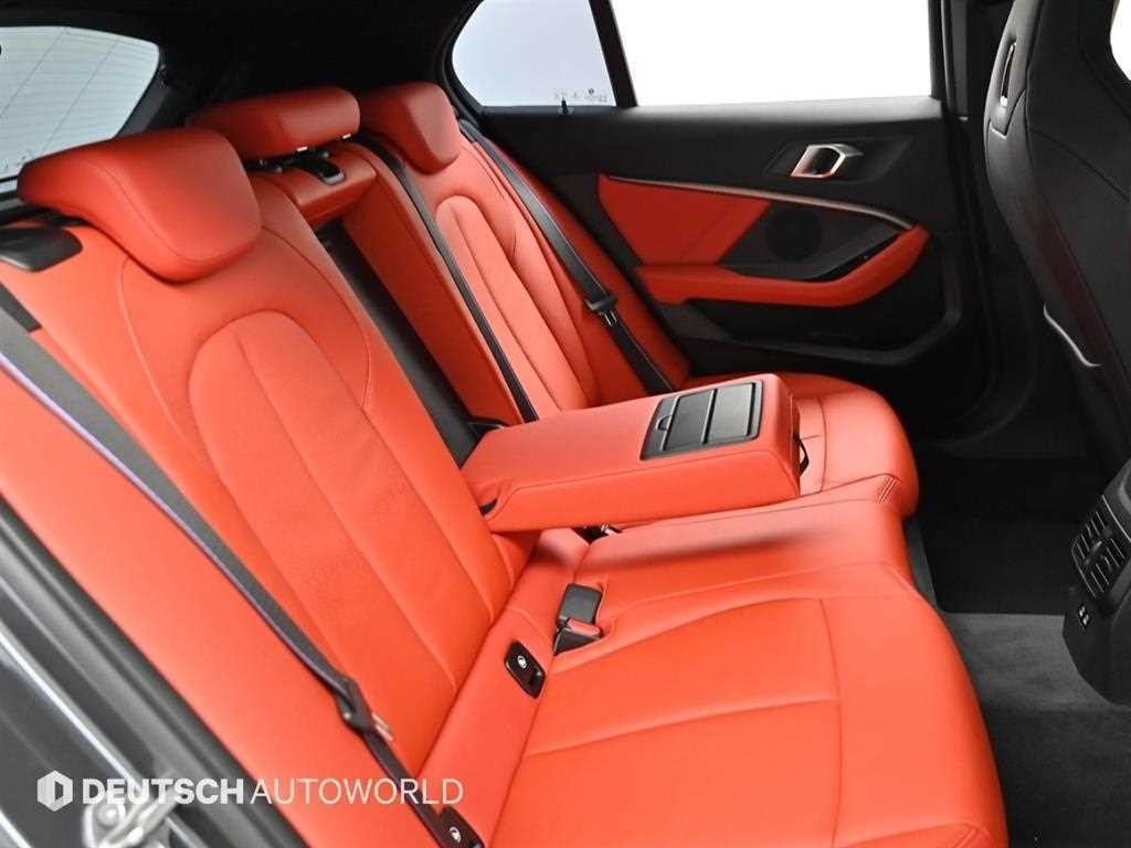 BMW 1시리즈 1시리즈 (F40) M135i xDrive 이미지 12