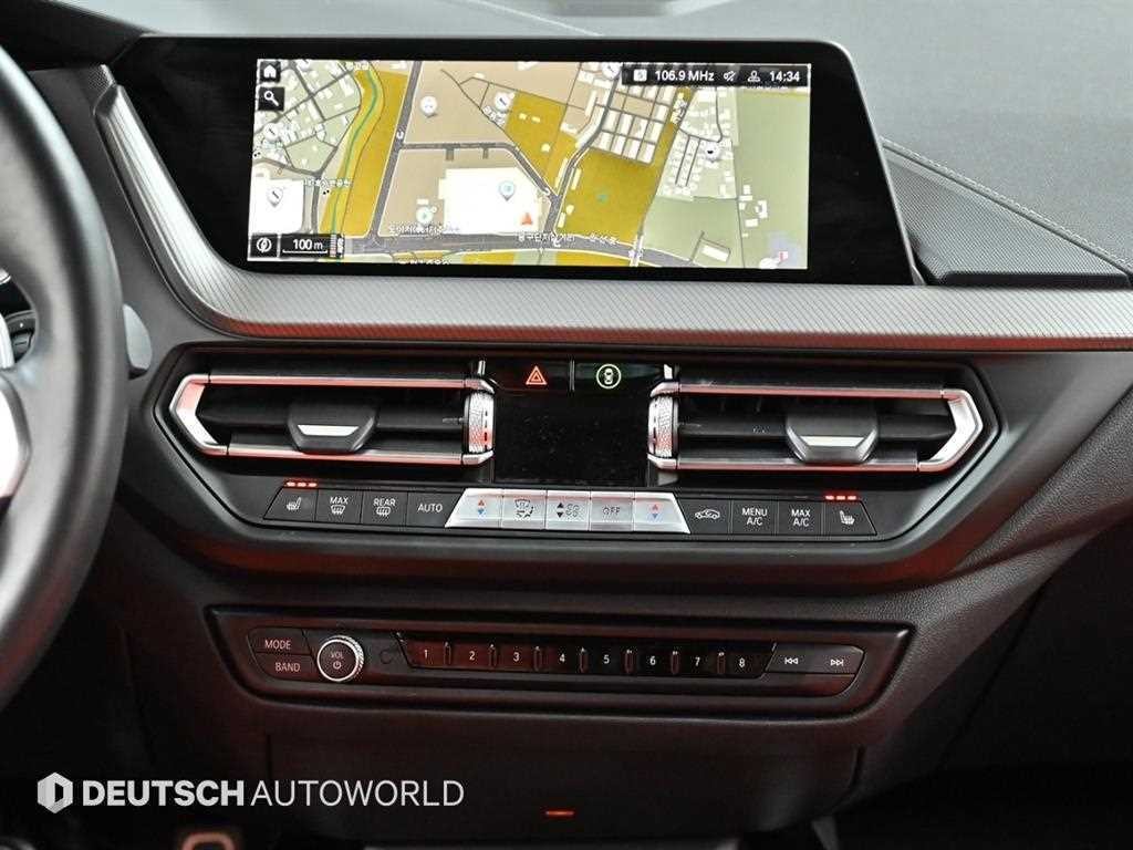 BMW 1시리즈 1시리즈 (F40) M135i xDrive 이미지 14