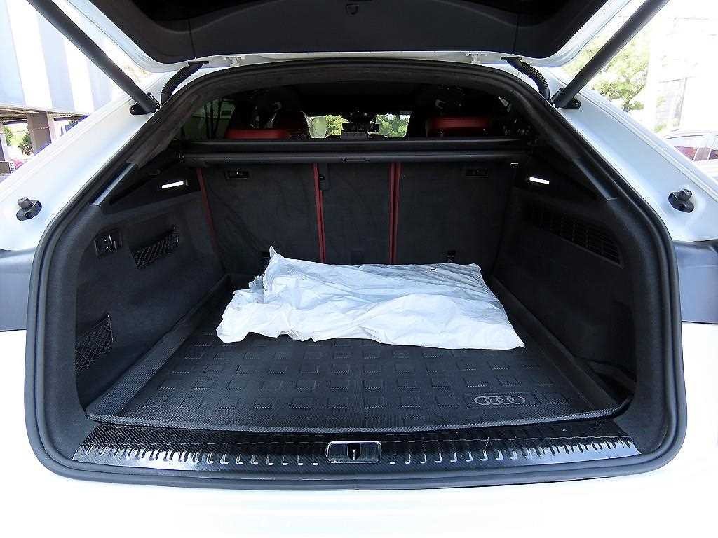 아우디 SQ8 SQ8 (4M) 4.0 TDI 콰트로 이미지 17