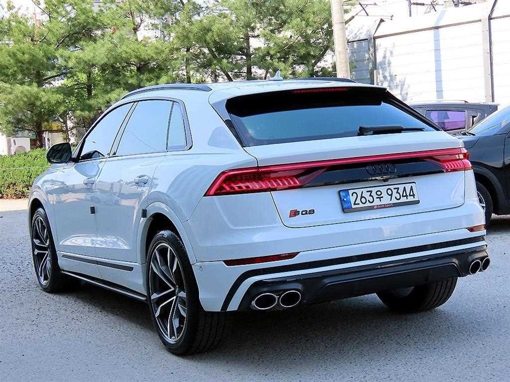 아우디 SQ8 SQ8 (4M) 4.0 TDI 콰트로 이미지 3
