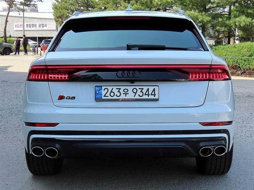아우디 SQ8 SQ8 (4M) 4.0 TDI 콰트로 이미지 4