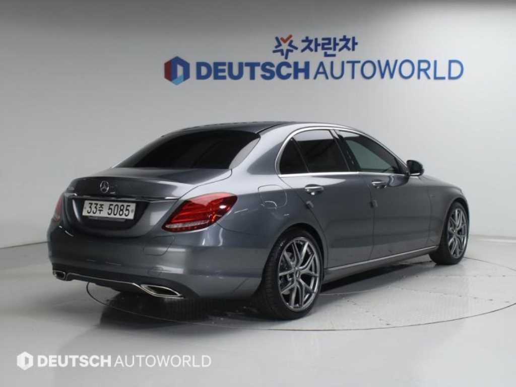 벤츠 C 클래스 C클래스 W205 C350e 이미지 2