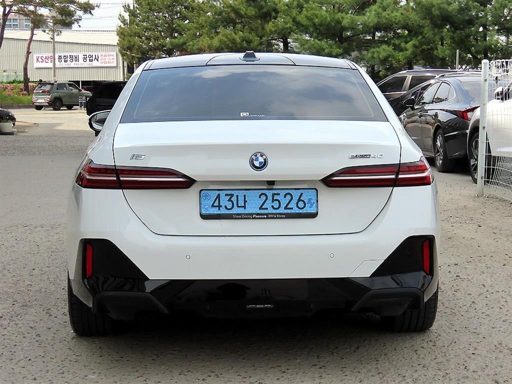 BMW i5 eDrive 40 M 스포츠 이미지 4