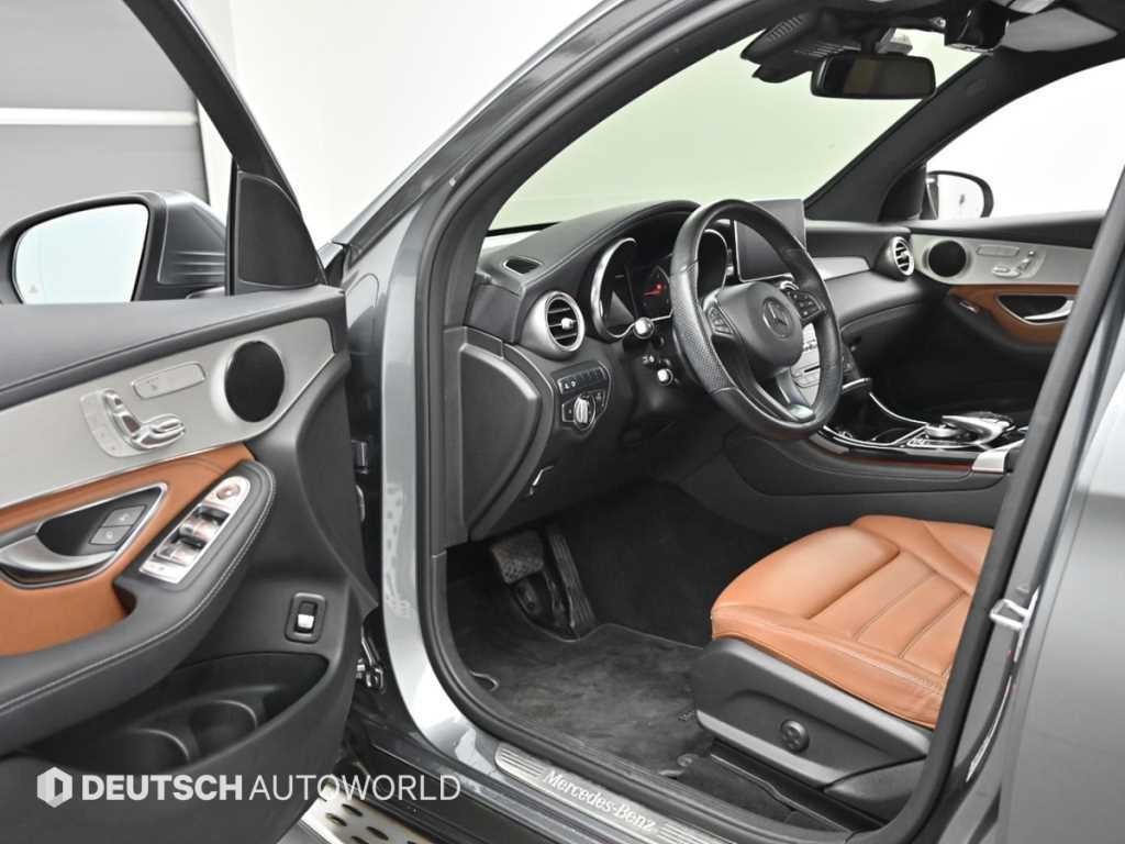 벤츠 GLC 클래스 GLC클래스 X253 GLC 220 d 4MATIC 프리미엄 쿠페 이미지 11