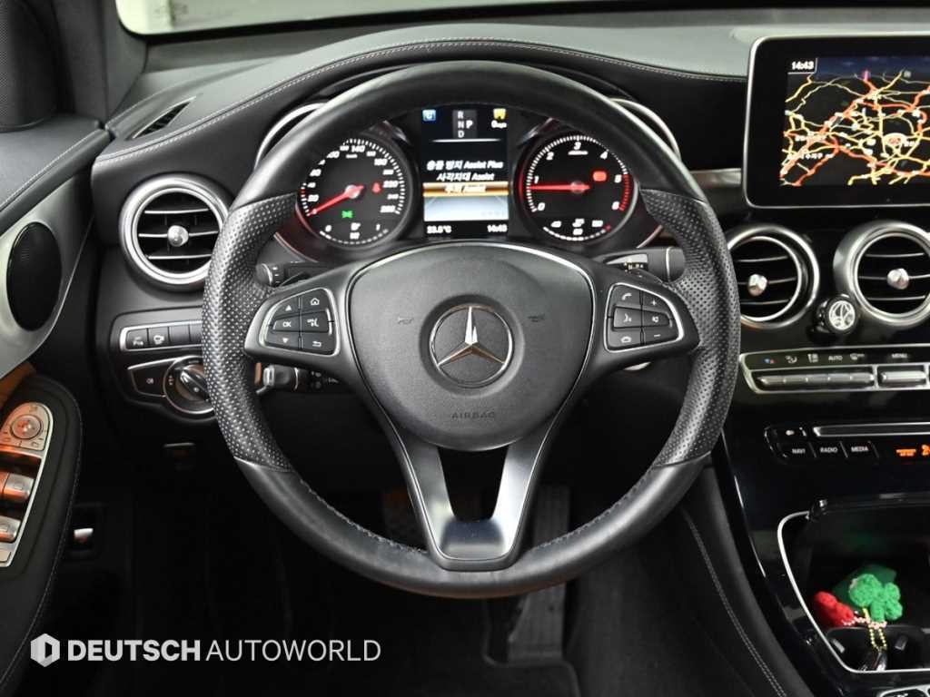 벤츠 GLC 클래스 GLC클래스 X253 GLC 220 d 4MATIC 프리미엄 쿠페 이미지 13