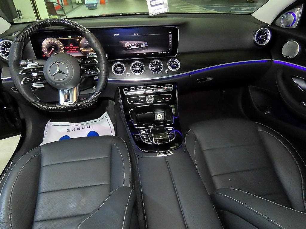 벤츠 E 클래스 E-클래스 W213 E300 4MATIC 아방가르드 이미지 10