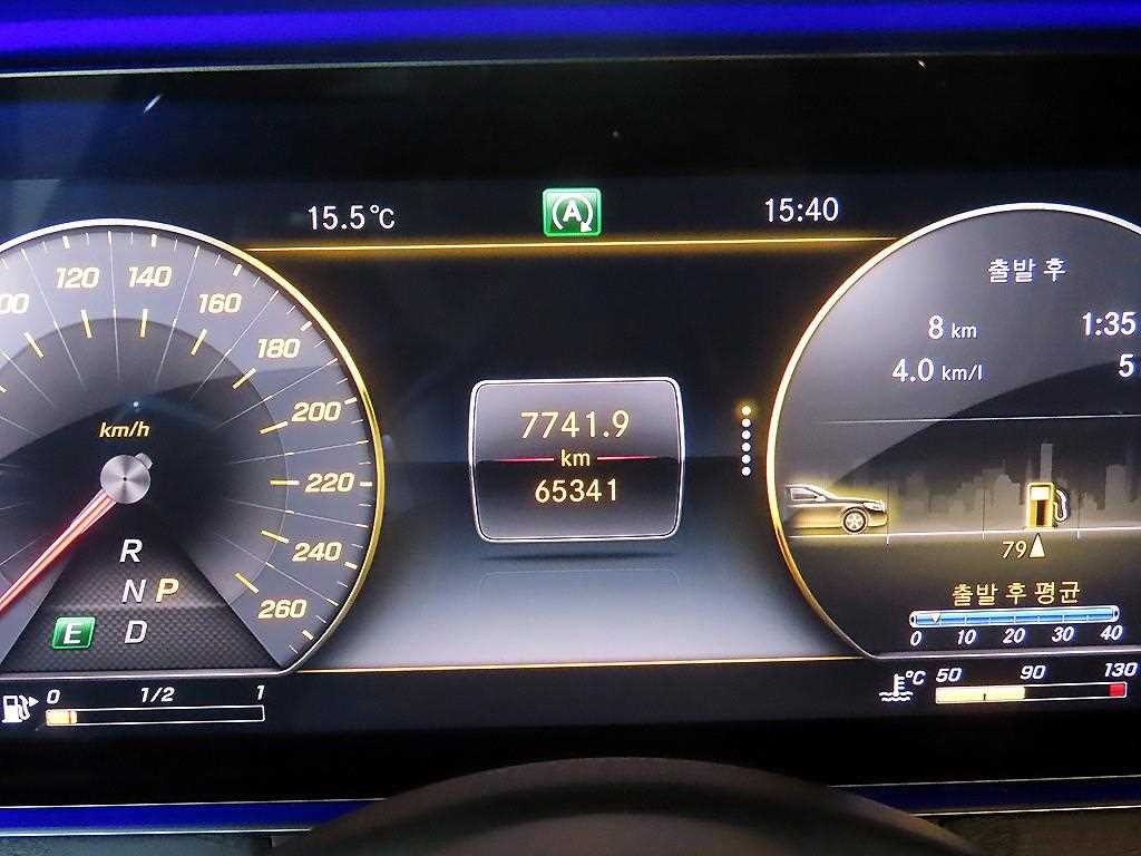 벤츠 E 클래스 E-클래스 W213 E300 4MATIC 아방가르드 이미지 9