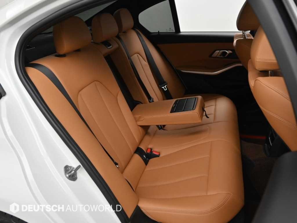 BMW 3시리즈 3시리즈 (G20) 320i M 스포츠 이미지 12