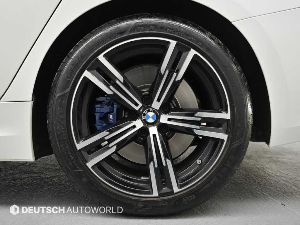 BMW 3시리즈 3시리즈 (G20) 320i M 스포츠 이미지 5