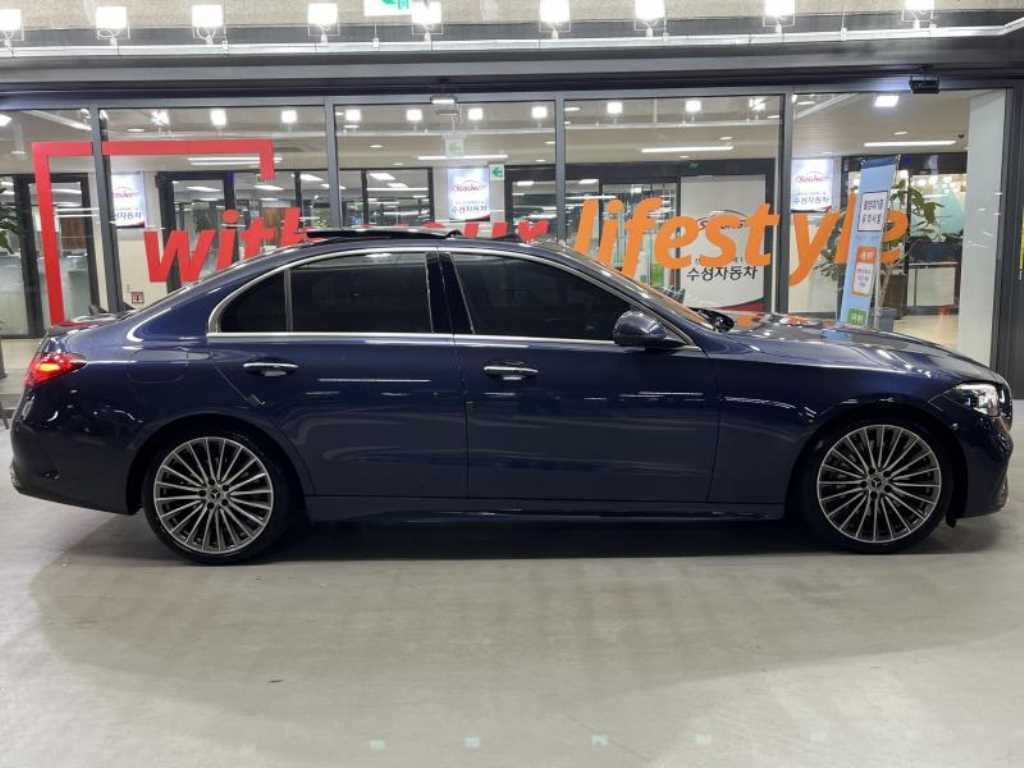 벤츠 C 클래스 C클래스 W206 C300 4MATIC 아방가르드 이미지 3