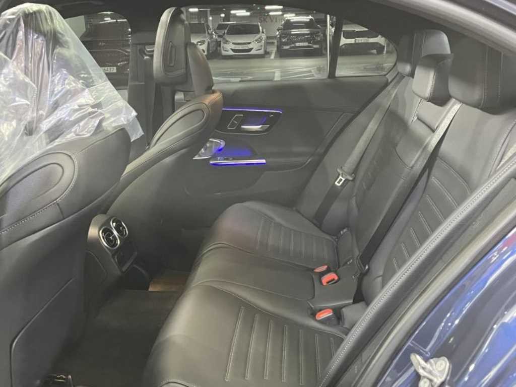 벤츠 C 클래스 C클래스 W206 C300 4MATIC 아방가르드 이미지 7