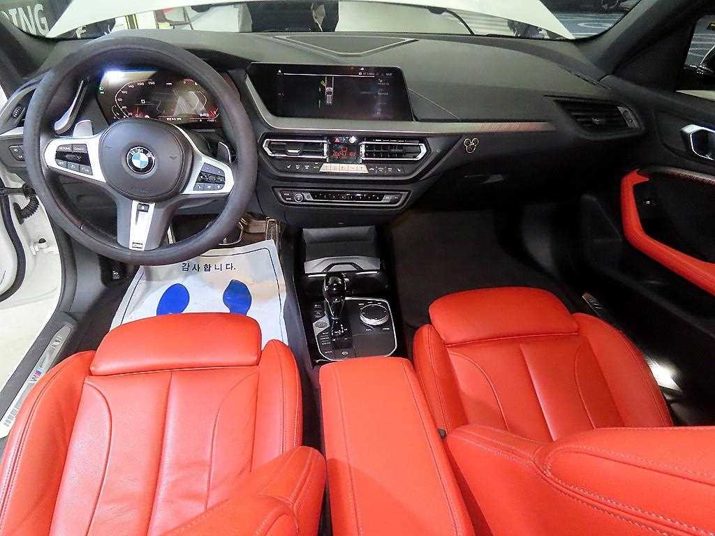 BMW 1시리즈 1시리즈 (F40) 120i M 스포츠 이미지 10