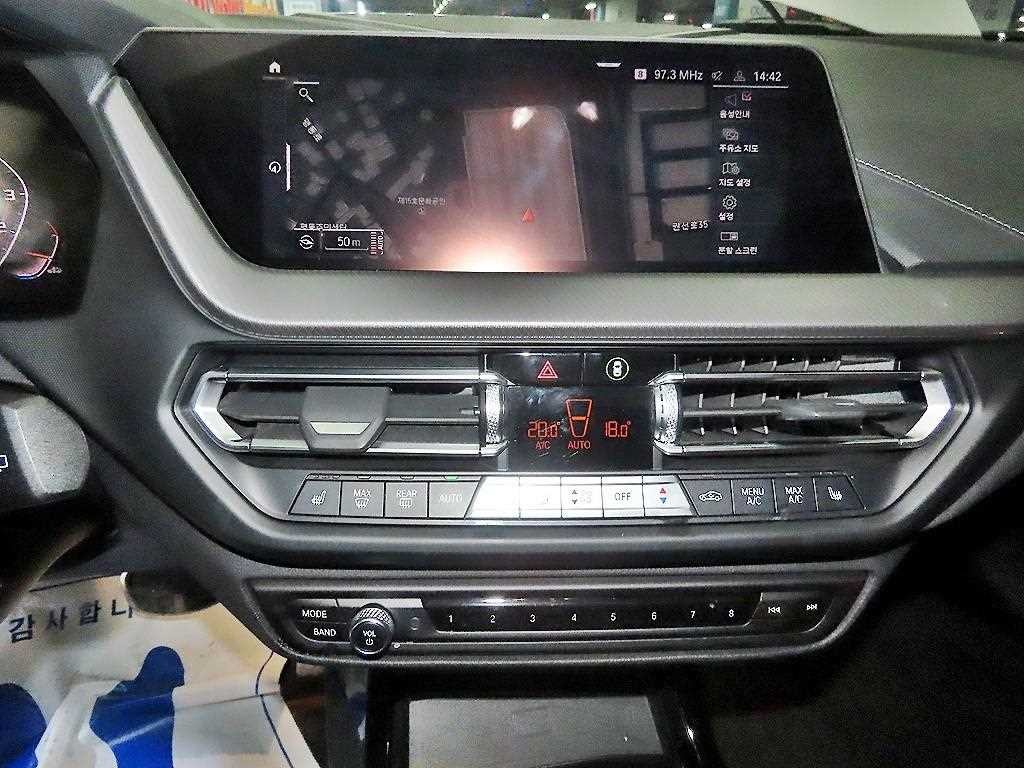 BMW 1시리즈 1시리즈 (F40) 120i M 스포츠 이미지 11