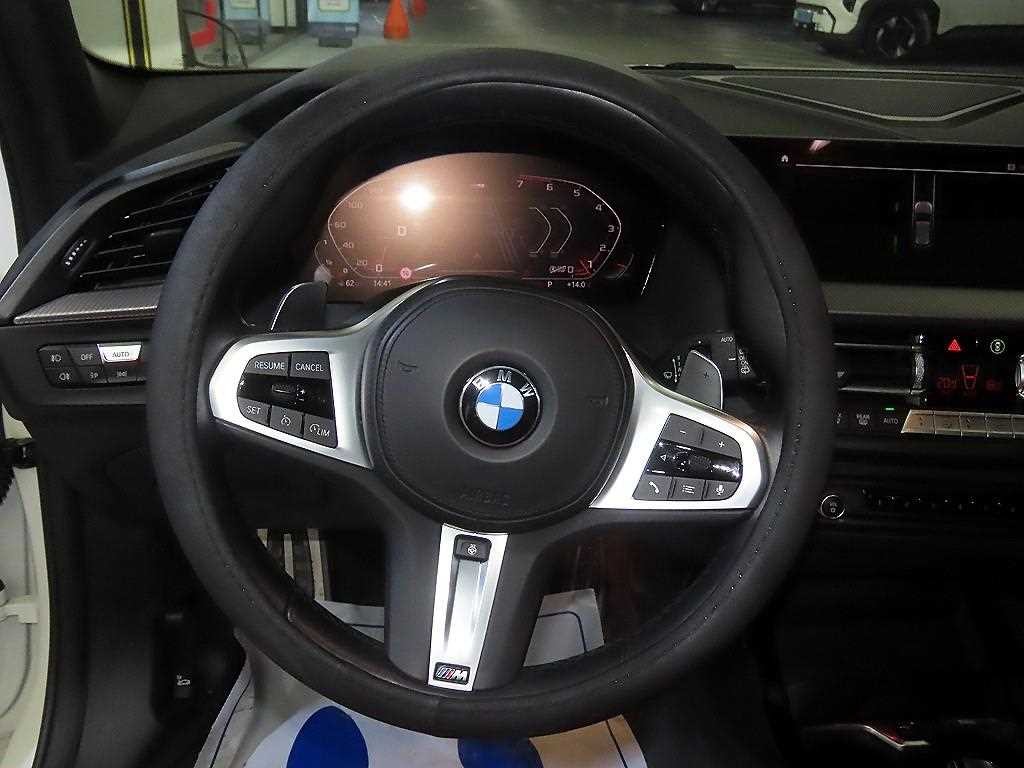 BMW 1시리즈 1시리즈 (F40) 120i M 스포츠 이미지 8