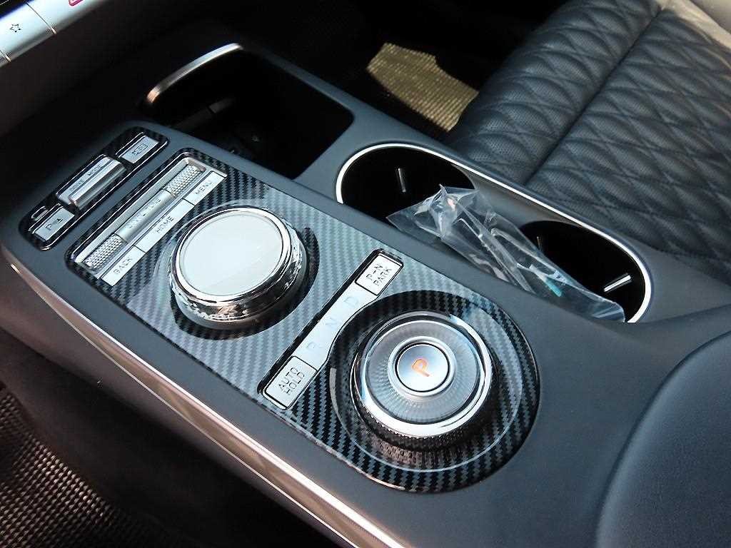 제네시스 GV70 2.5T 가솔린 2WD 스포츠 이미지 11