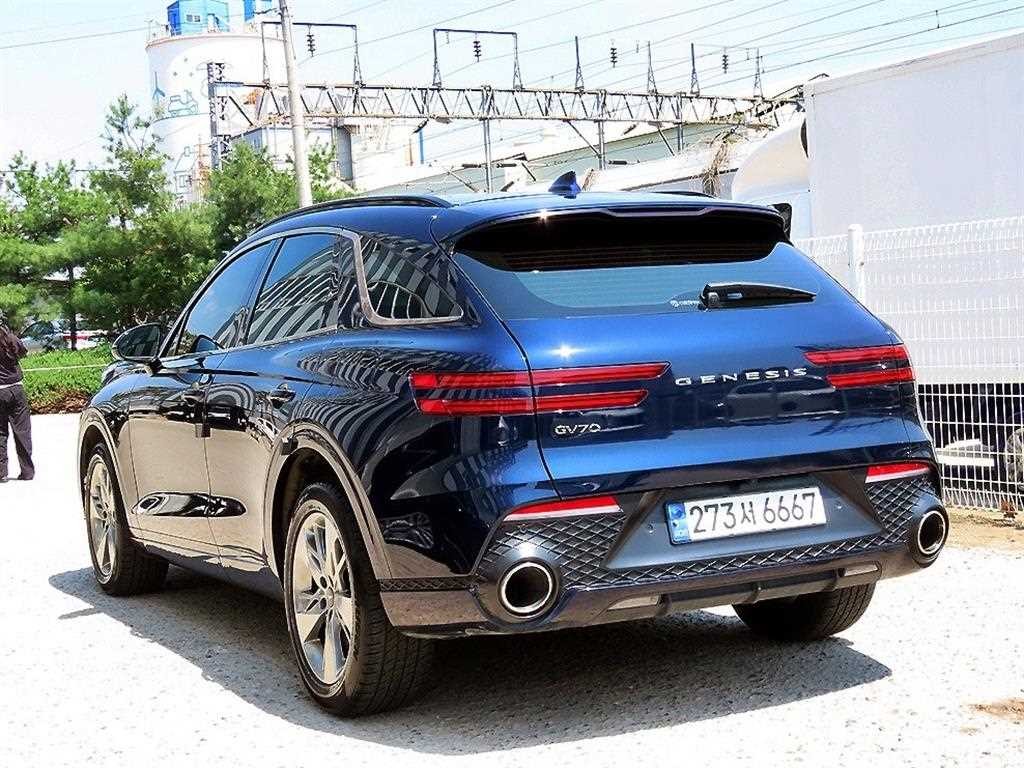 제네시스 GV70 2.5T 가솔린 2WD 스포츠 이미지 3
