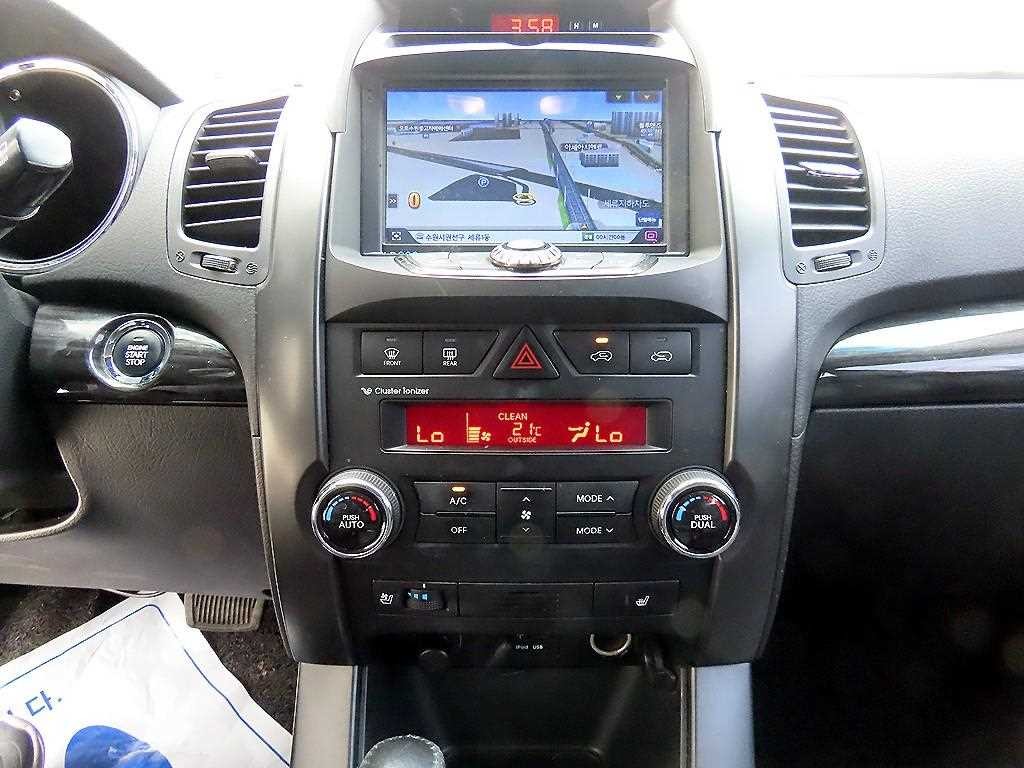 기아 쏘렌토 쏘렌토 R 디젤 2WD 2.0 TLX 프리미엄 이미지 14