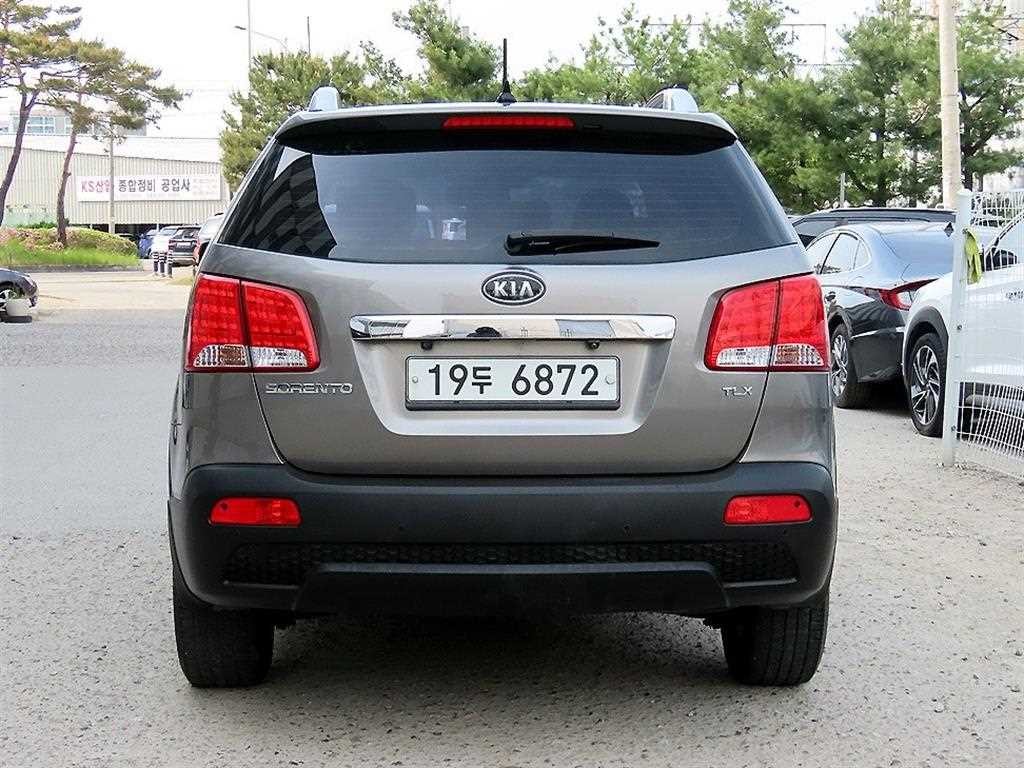 기아 쏘렌토 쏘렌토 R 디젤 2WD 2.0 TLX 프리미엄 이미지 4