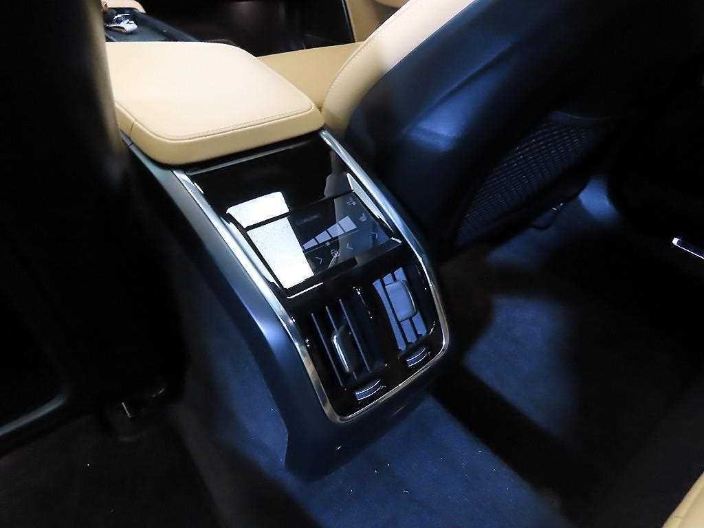 볼보 S90 B5 얼티메이트 브라이트 이미지 15