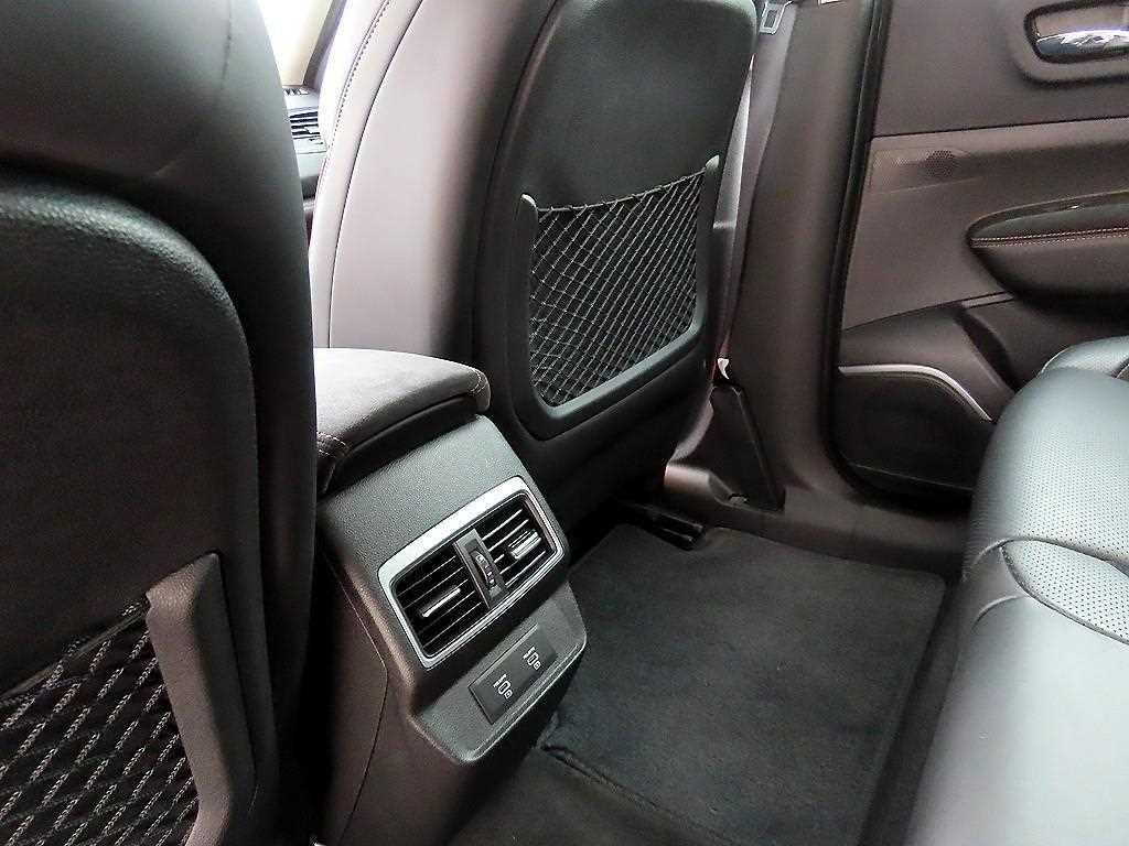 르노코리아(삼성) QM6 더뉴QM6 가솔린 2.0 GDe 프리미에르 2WD 이미지 14