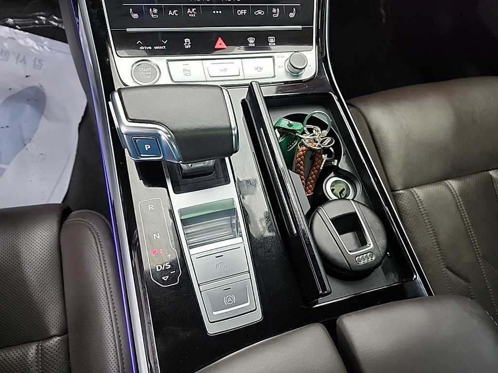 아우디 A8 A8 (D5) 55 TFSI 콰트로 LWB 이미지 8