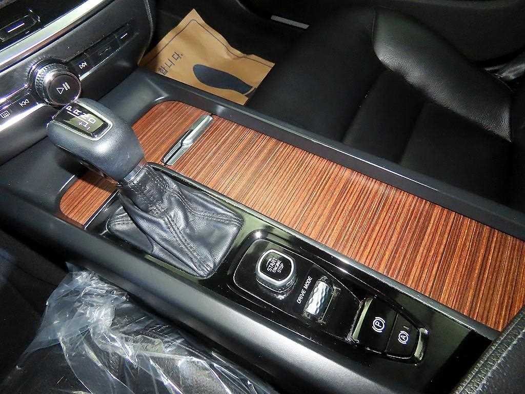 볼보 S60 S60(3세대) T5 모멘텀 이미지 12