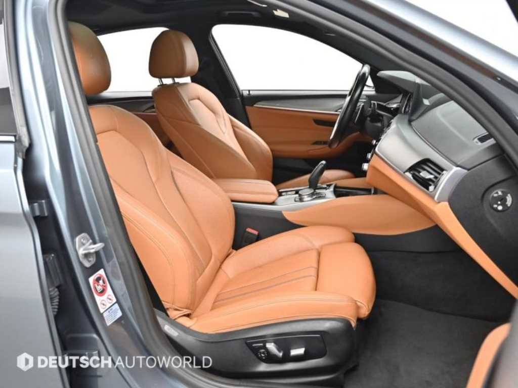 BMW 5시리즈 5시리즈 (G30) 530i xDrive M 스포츠 플러스 이미지 10