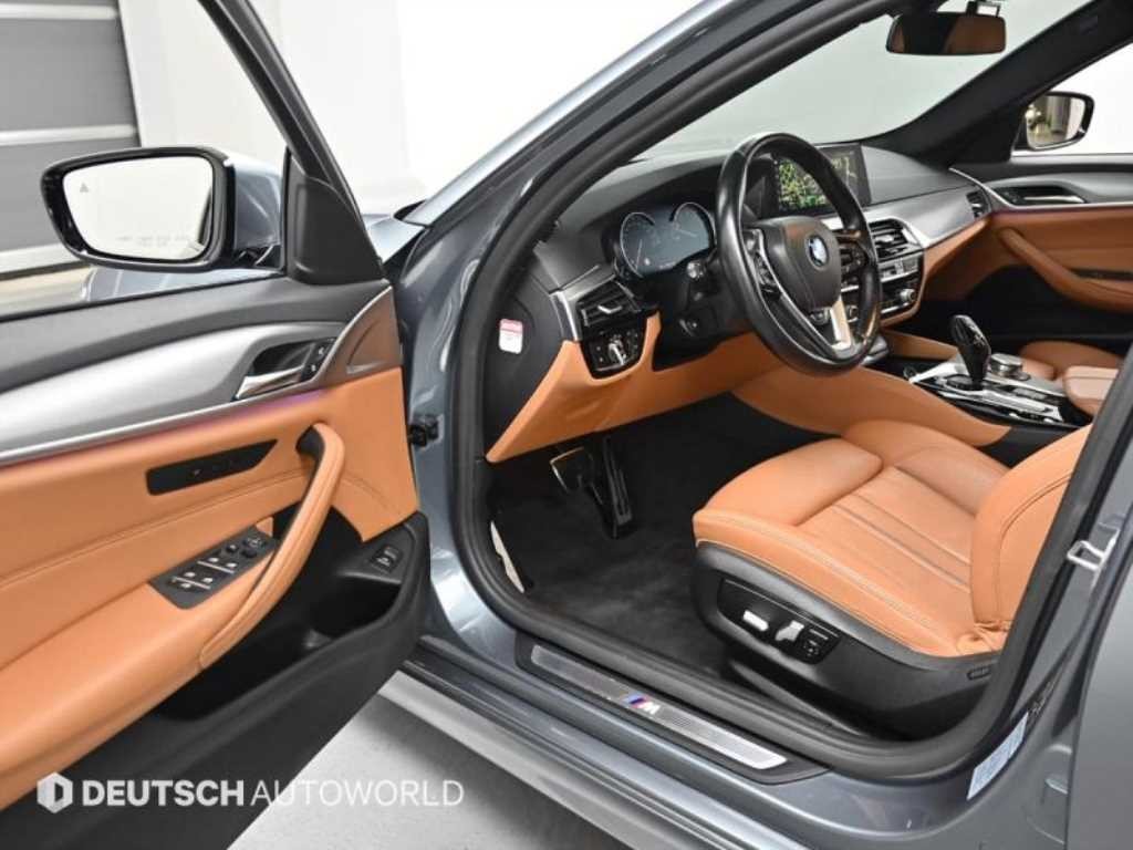 BMW 5시리즈 5시리즈 (G30) 530i xDrive M 스포츠 플러스 이미지 11