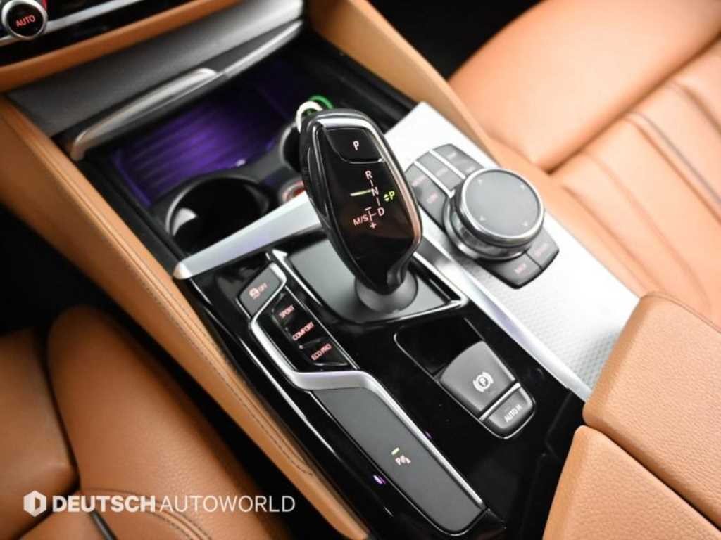 BMW 5시리즈 5시리즈 (G30) 530i xDrive M 스포츠 플러스 이미지 9
