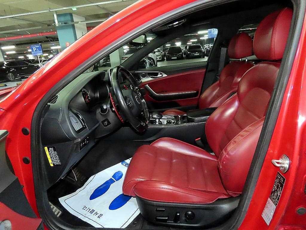 기아 스팅어 가솔린 3.3 터보 2WD GT 이미지 6