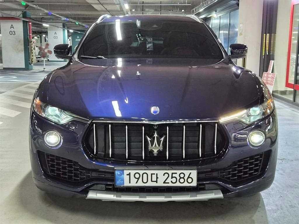 마세라티 르반떼 3.0 S AWD 이미지 2