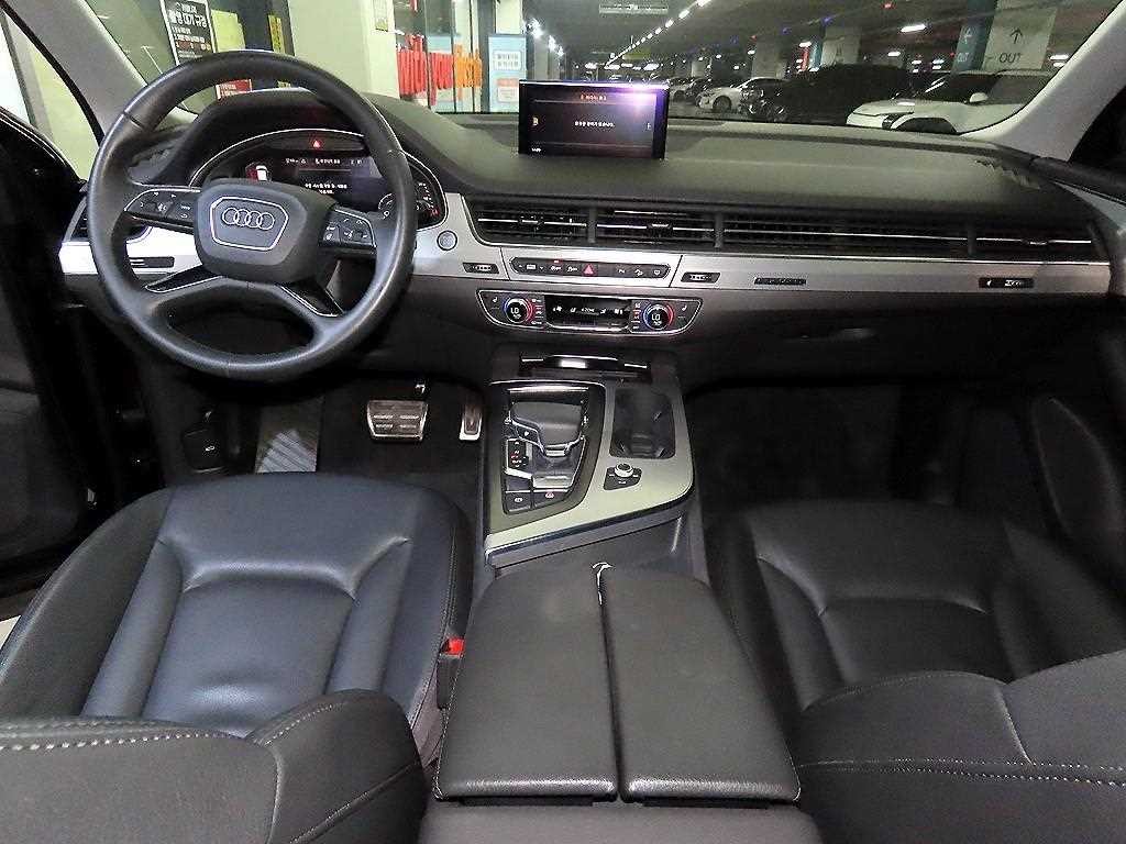아우디 Q7 Q7 (4M) 45 TFSI 콰트로 이미지 10
