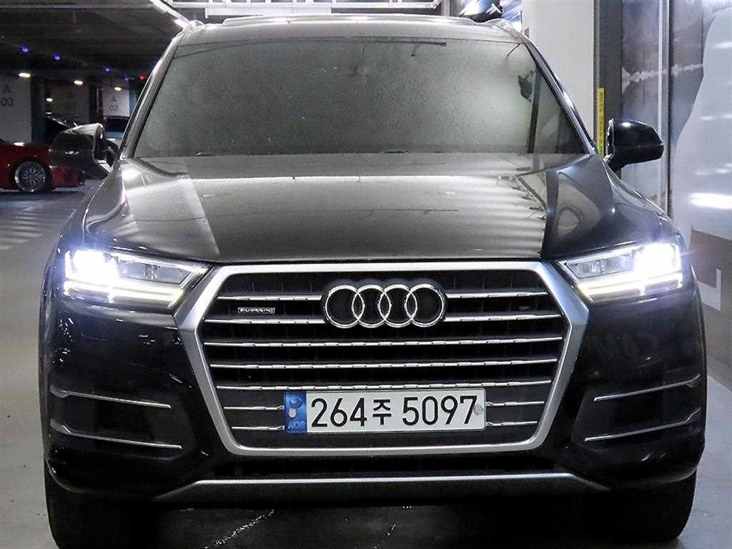 아우디 Q7 Q7 (4M) 45 TFSI 콰트로 이미지 2
