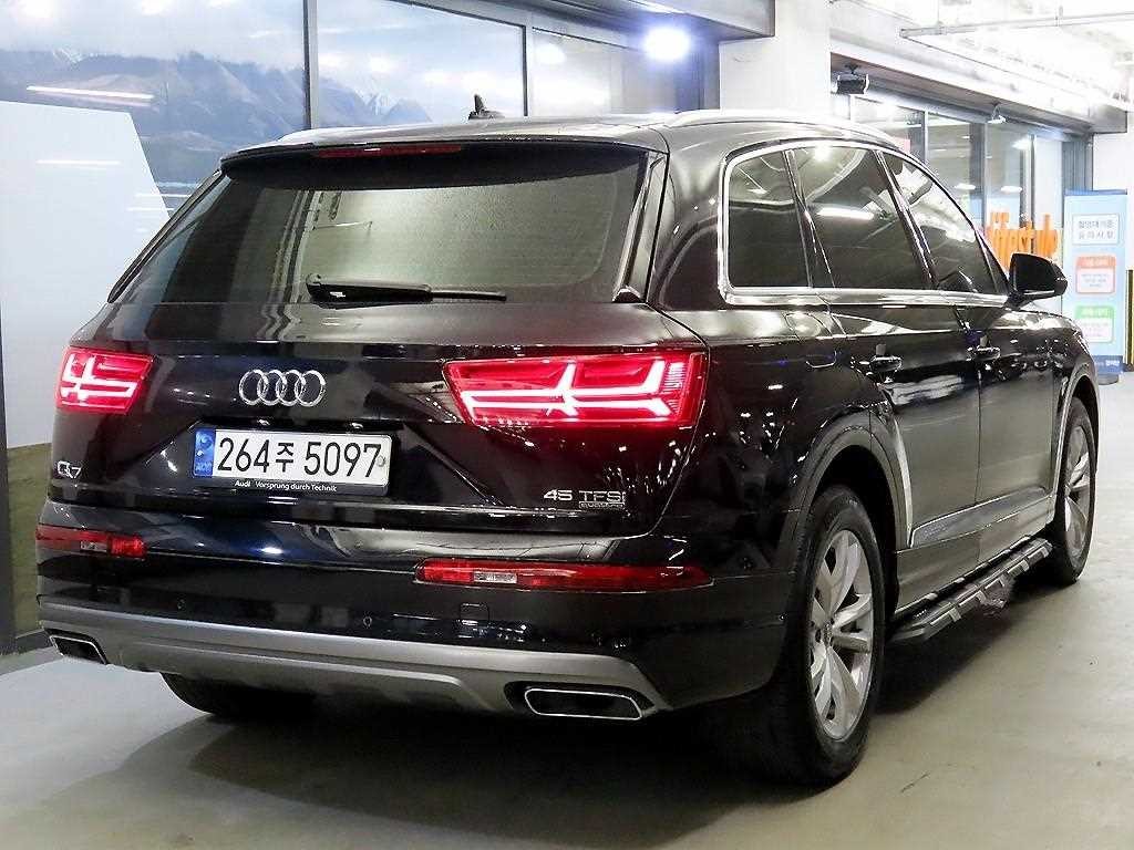 아우디 Q7 Q7 (4M) 45 TFSI 콰트로 이미지 4