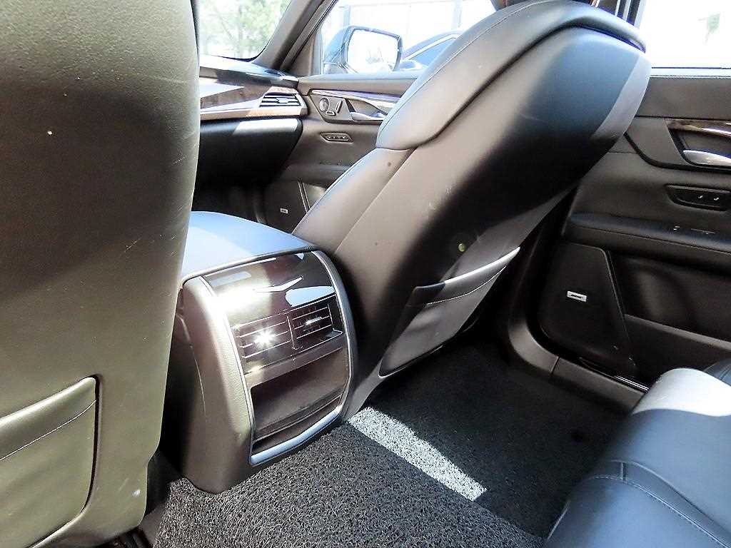캐딜락 CT6 3.6 프리미엄 AWD 이미지 16