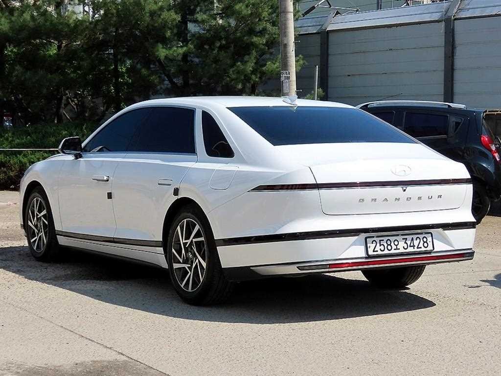 현대 그랜저 그랜저 (GN7) LPG 3.5 2WD (택시형) 고급형 이미지 3