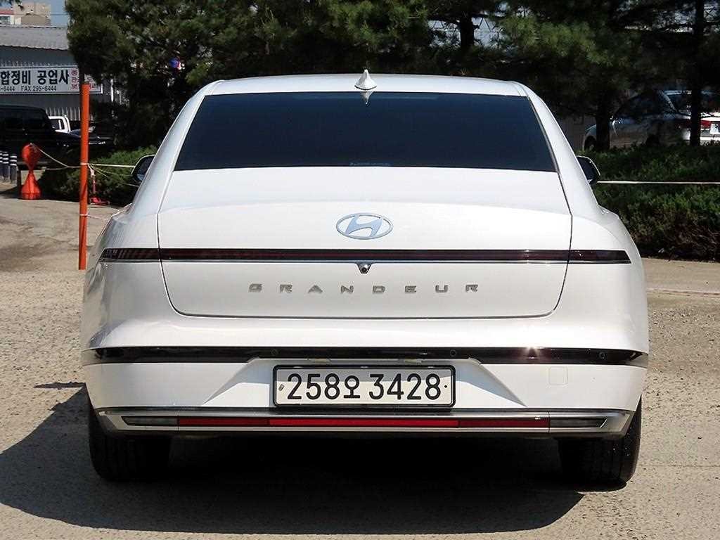 현대 그랜저 그랜저 (GN7) LPG 3.5 2WD (택시형) 고급형 이미지 4
