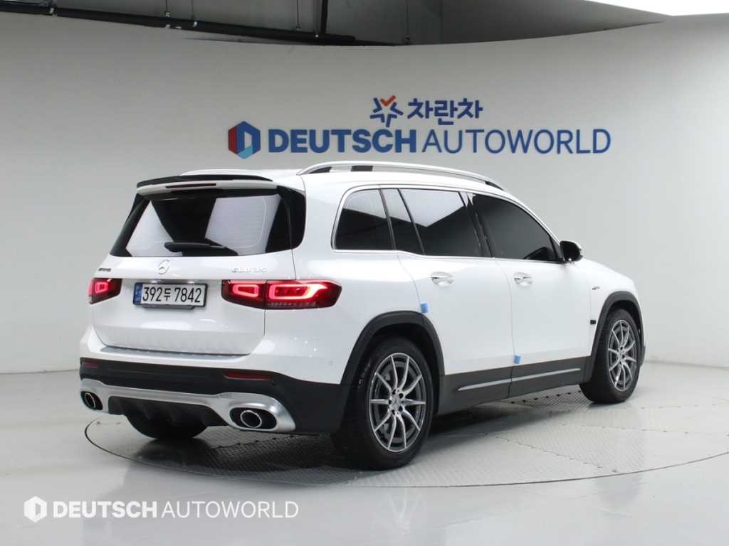 벤츠 GLB 클래스 GLB클래스 X247 AMG GLB 35 4MATIC 이미지 2