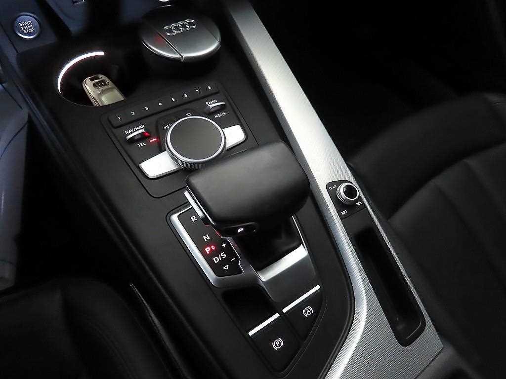 아우디 A4 A4 (B9) 40 TFSI 이미지 12