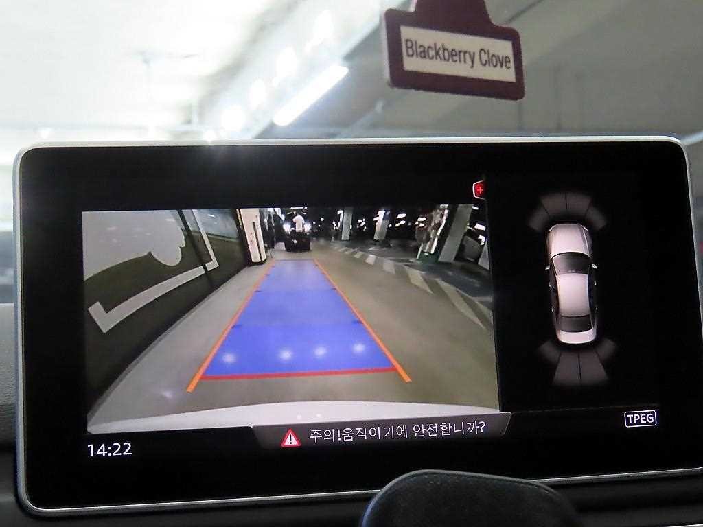 아우디 A4 A4 (B9) 40 TFSI 이미지 14