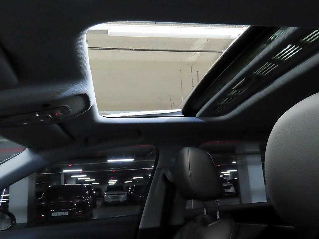 아우디 A4 A4 (B9) 40 TFSI 이미지 18