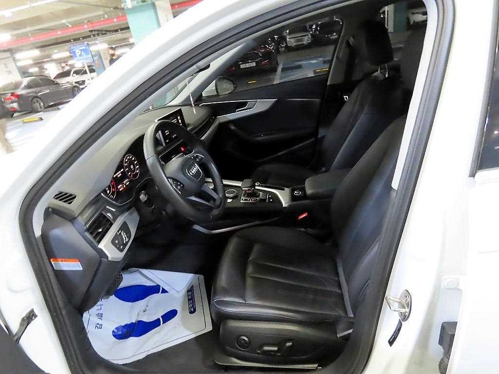 아우디 A4 A4 (B9) 40 TFSI 이미지 6